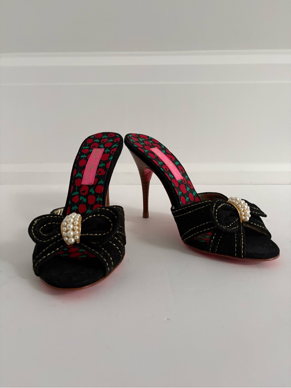Betsey Johnson Catalyna Suede Pearl Open-Toe High Heel Mules - Black - Sz 6